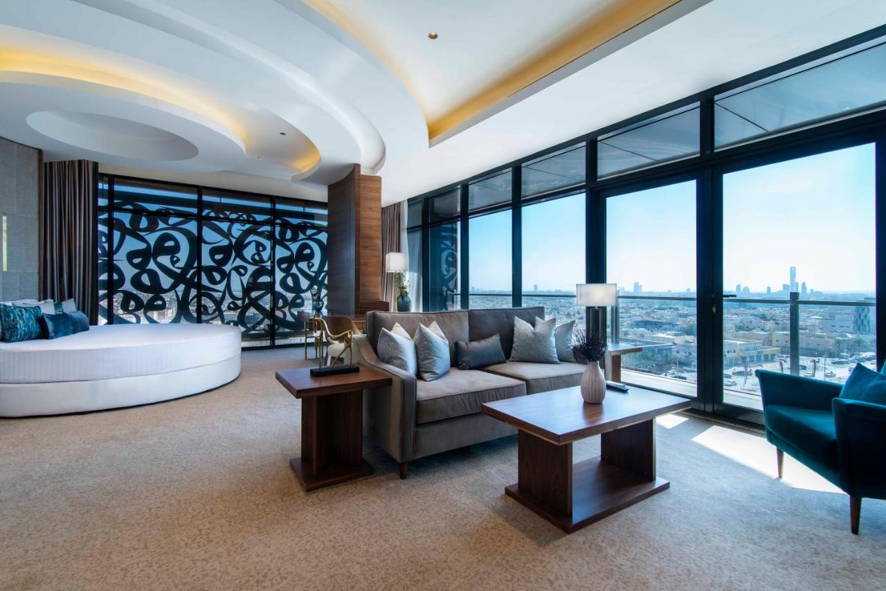 Waw Hotel Suites King Abdullah Road Riyadh Ngoại thất bức ảnh